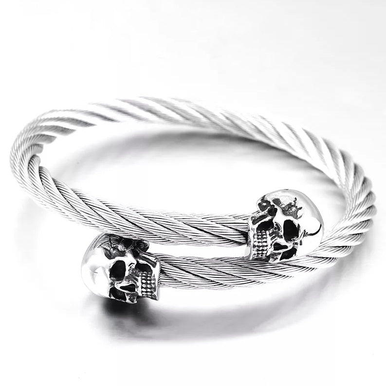 SKULLS TWIST
